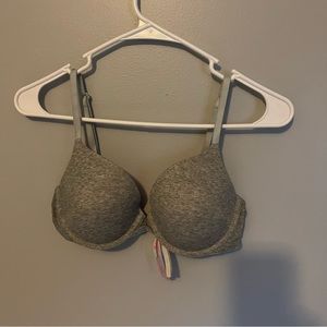 GUC Womens Size 34C PINK T SHIRT BRA